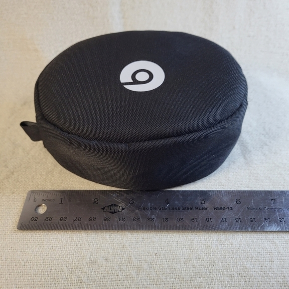 Genuine Beats by Dre Solo2/Solo3 Black/White *Case Only* - Picture 5 of 11